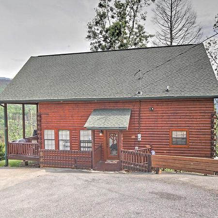 Expansive Gatlinburg Cabin Hot Tub, Deck And Grill! エクステリア 写真