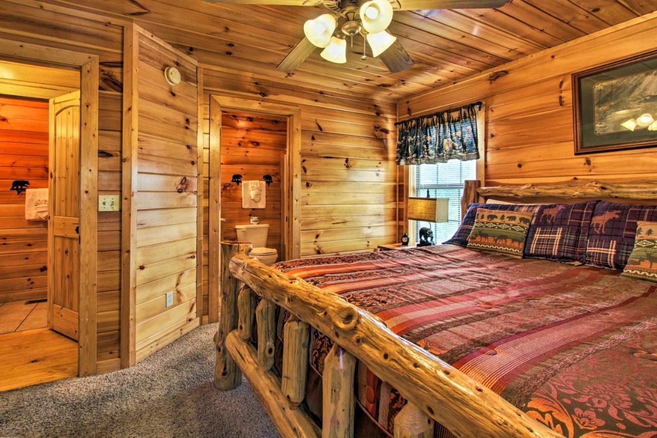 Expansive Gatlinburg Cabin Hot Tub, Deck And Grill! エクステリア 写真