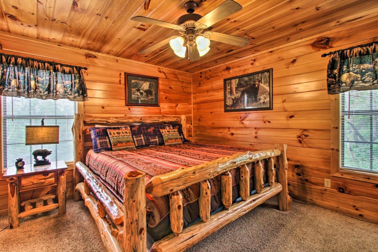 Expansive Gatlinburg Cabin Hot Tub, Deck And Grill! エクステリア 写真